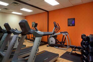 هتل Courtyard By Marriott Bloomington