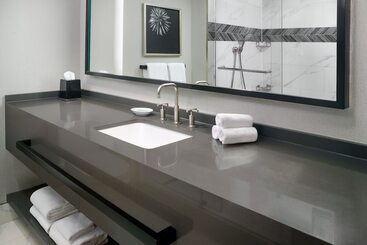 هتل Courtyard Arlington Crystal City/reagan National Airport