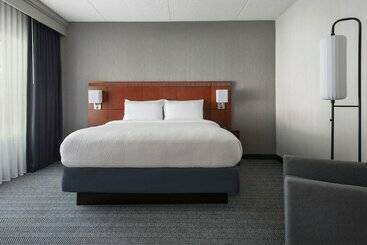 هتل Courtyard By Marriott Baltimore Hunt Valley