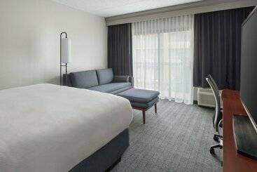 هتل Courtyard By Marriott Baltimore Hunt Valley