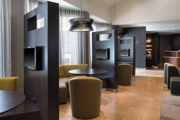 هتل Courtyard By Marriott Boston Norwood/canton
