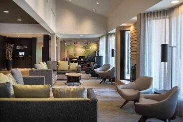 هتل Courtyard By Marriott Boston Norwood/canton