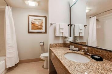 هتل Courtyard By Marriott Orlando Lake Mary North