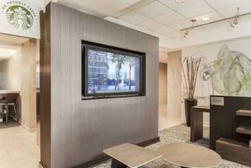 هتل Courtyard By Marriott Orlando Lake Mary North