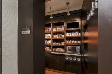 هتل Courtyard By Marriott Orlando Lake Mary North