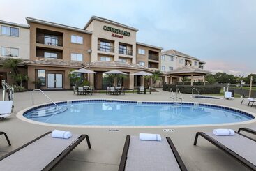 هتل Courtyard By Marriott Orlando Lake Mary North
