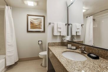 هتل Courtyard By Marriott Orlando Lake Mary North