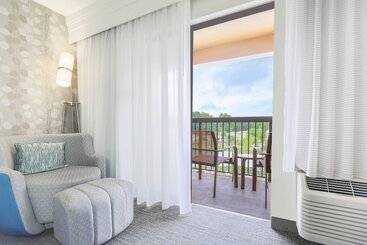 هتل Courtyard By Marriott Orlando Lake Mary North