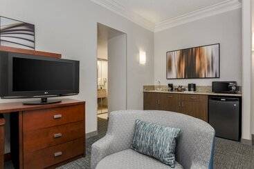 هتل Courtyard By Marriott Orlando Lake Mary North