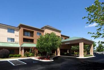 هتل Courtyard By Marriott Pensacola