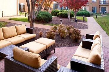 هتل Courtyard By Marriott St. Louis Downtown West