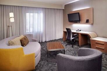 هتل Courtyard Toledo Rossford/perrysburg