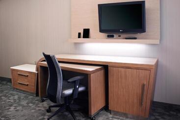 هتل Courtyard Toledo Rossford/perrysburg