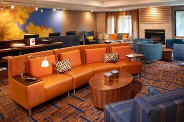 هتل Courtyard Toledo Rossford/perrysburg