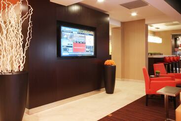 هتل Courtyard By Marriott Flint Grand Blanc