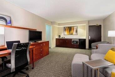 هتل Courtyard By Marriott Gainesville Fl