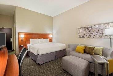 هتل Courtyard By Marriott Gainesville Fl