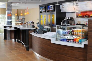 هتل Courtyard By Marriott Houston Hobby Airport