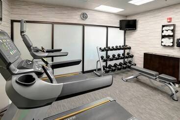 هتل Courtyard By Marriott Kokomo