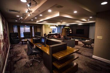 هتل Courtyard Memphis East/bill Morris Parkway