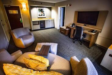 هتل Courtyard Memphis East/bill Morris Parkway