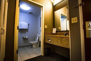 هتل Courtyard Memphis East/bill Morris Parkway