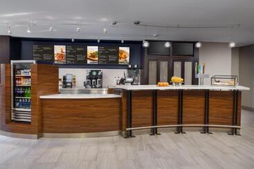 هتل Courtyard By Marriott Miami Aventura Mall
