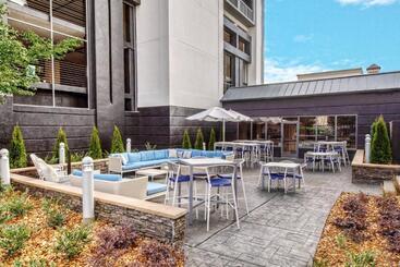 هتل Courtyard By Marriott Nashville Vanderbilt West End
