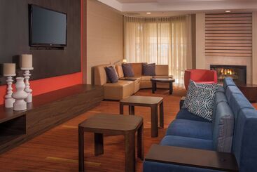 هتل Courtyard By Marriott North Charleston Airport Coliseum