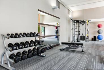 هتل Courtyard By Marriott Pittsburgh Airport