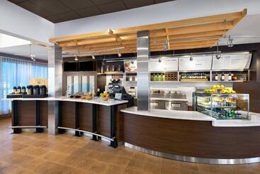 هتل Courtyard By Marriott Pittsburgh Airport