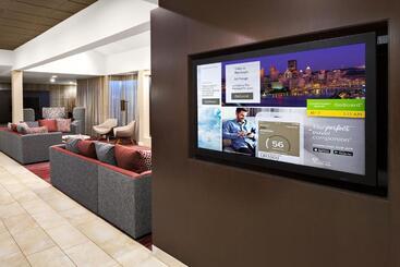 هتل Courtyard By Marriott Pittsburgh Airport