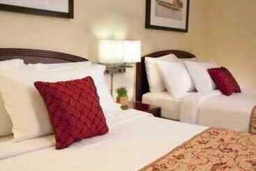 هتل Courtyard Portland Downtown/convention Center