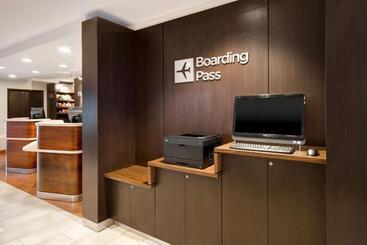 هتل Courtyard By Marriott State College