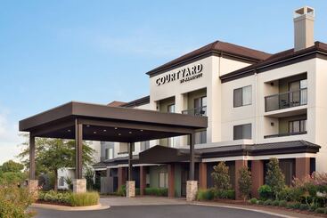 هتل Courtyard By Marriott Tulsa Central