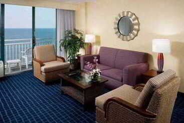 هتل Courtyard Virginia Beach Oceanfront/south