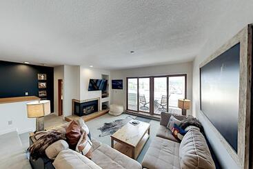 هتل Crestview Place 307a