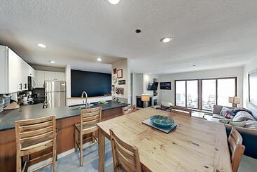 هتل Crestview Place 307a