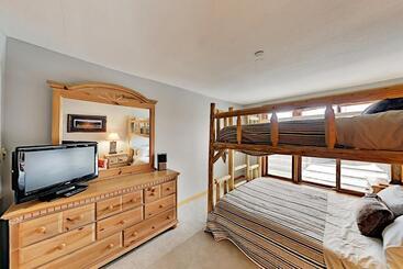 هتل Crestview Place 307a