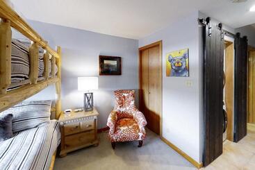 هتل Crestview Place 307a