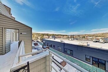 هتل Crestview Place 307a