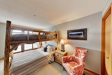 هتل Crestview Place 307a