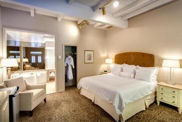 هتل Dauphine Orleans