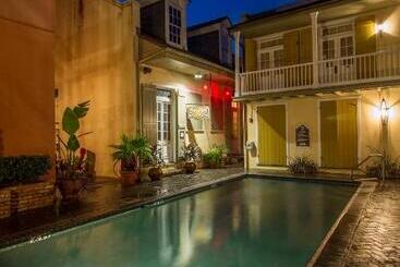 هتل Dauphine Orleans