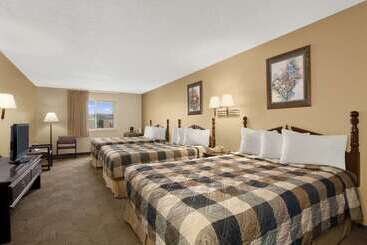 هتل Days Inn By Wyndham Sheridan