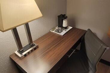 هتل Days Inn By Wyndham Sheridan