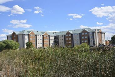 هتل Quality Inn & Suites Denver Airport   Gateway Park
