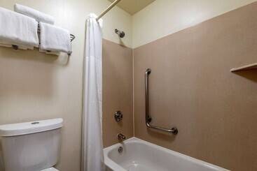 هتل Quality Inn & Suites Denver Airport   Gateway Park