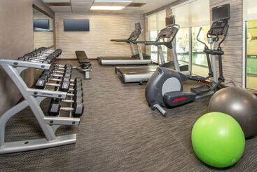هتل Sonesta Select Allentown Bethlehem Airport