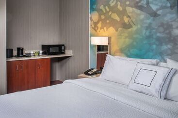 هتل Sonesta Select Allentown Bethlehem Airport